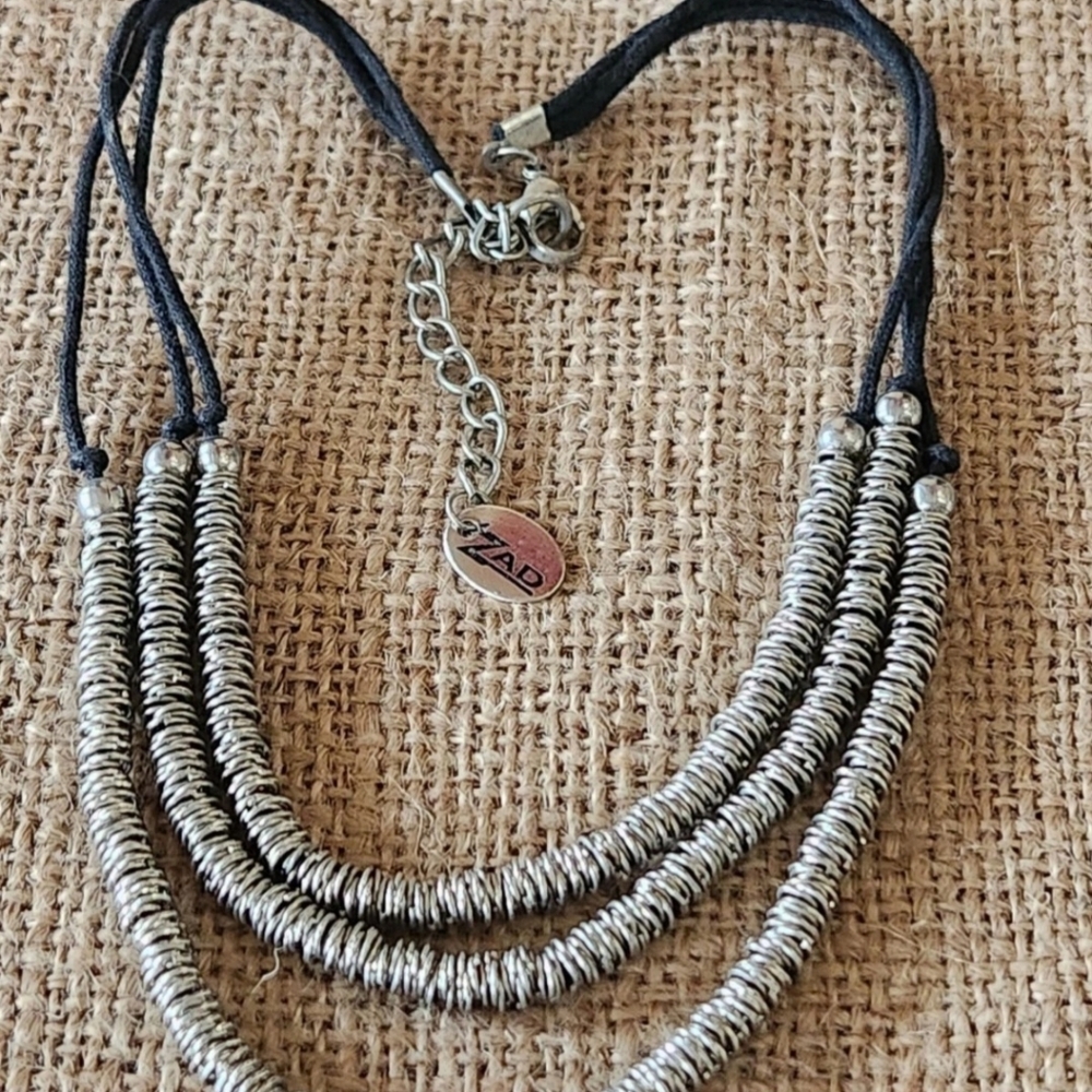 Zad Silvertone And Suede Triple Strand Necklace Adjustable Lengths 16" To 18" - Picture 3 of 4
